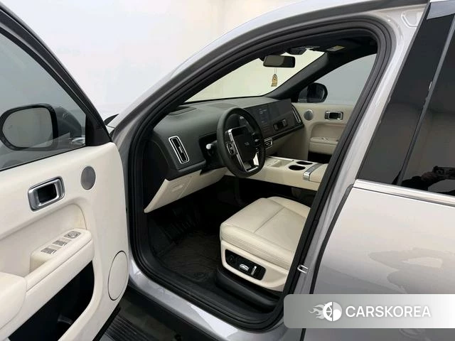 Ideal car Ideal L9 2025 Серебристо-серый из Китая, фото 6