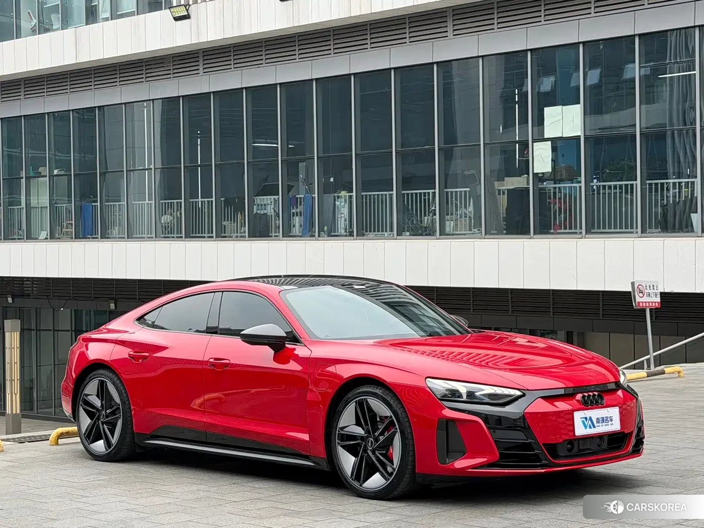Audi RS e-tron GT 2024 Red/purple из Китая, фото 6
