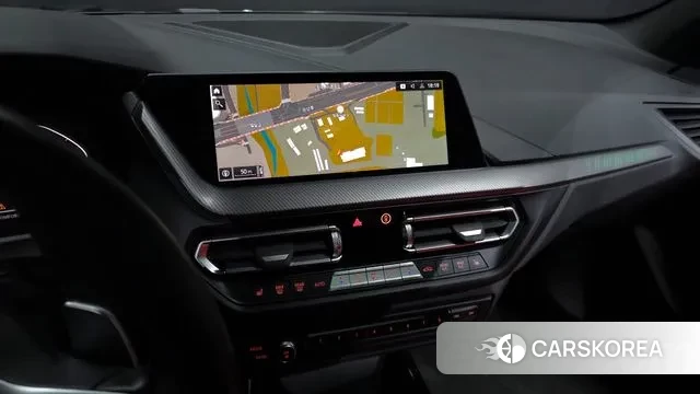 BMW 1 Series (F40) 2021 Черный из Кореи, фото 6