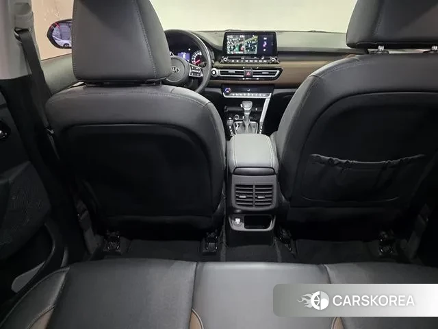 Kia Seltos 2021 Жемчужный цвет из Кореи, фото 6