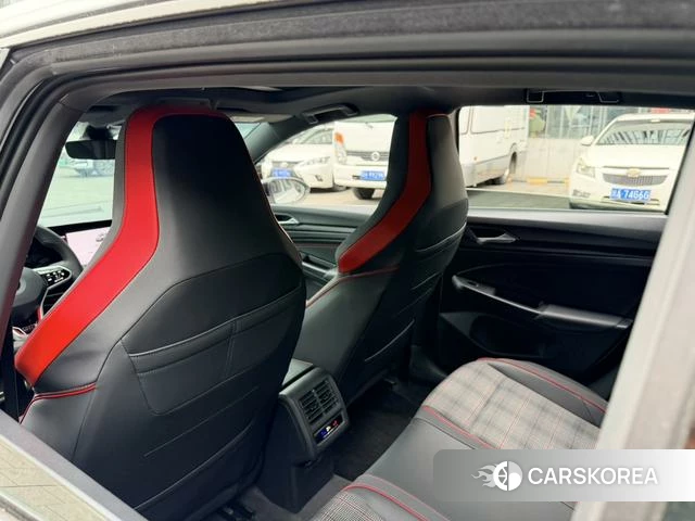 Volkswagen Golf GTI 2025 Белый из Китая, фото 6