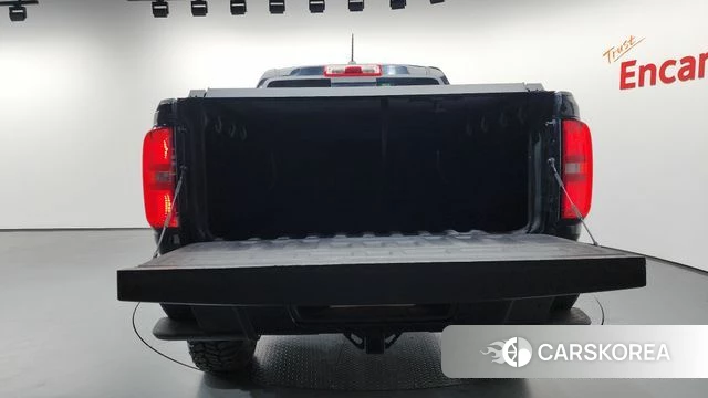 Chevrolet (GM Daewoo) Real New Colorado 2021 Черный из Кореи, фото 6