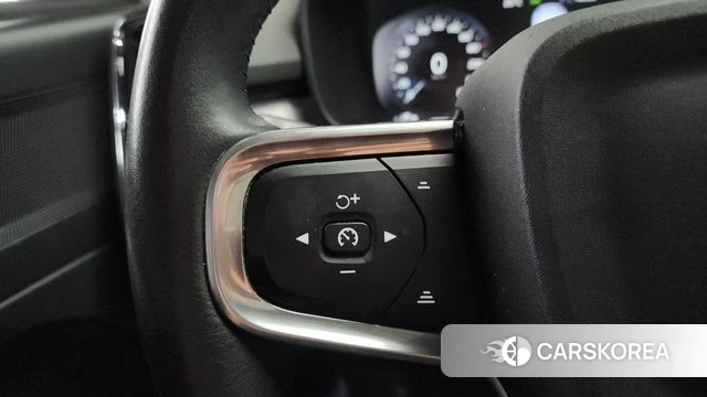 Volvo XC40 2021 Белый из Кореи, фото 6