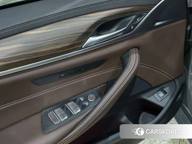 BMW 5 Series (G30) 2020 Серый из Кореи, фото 6