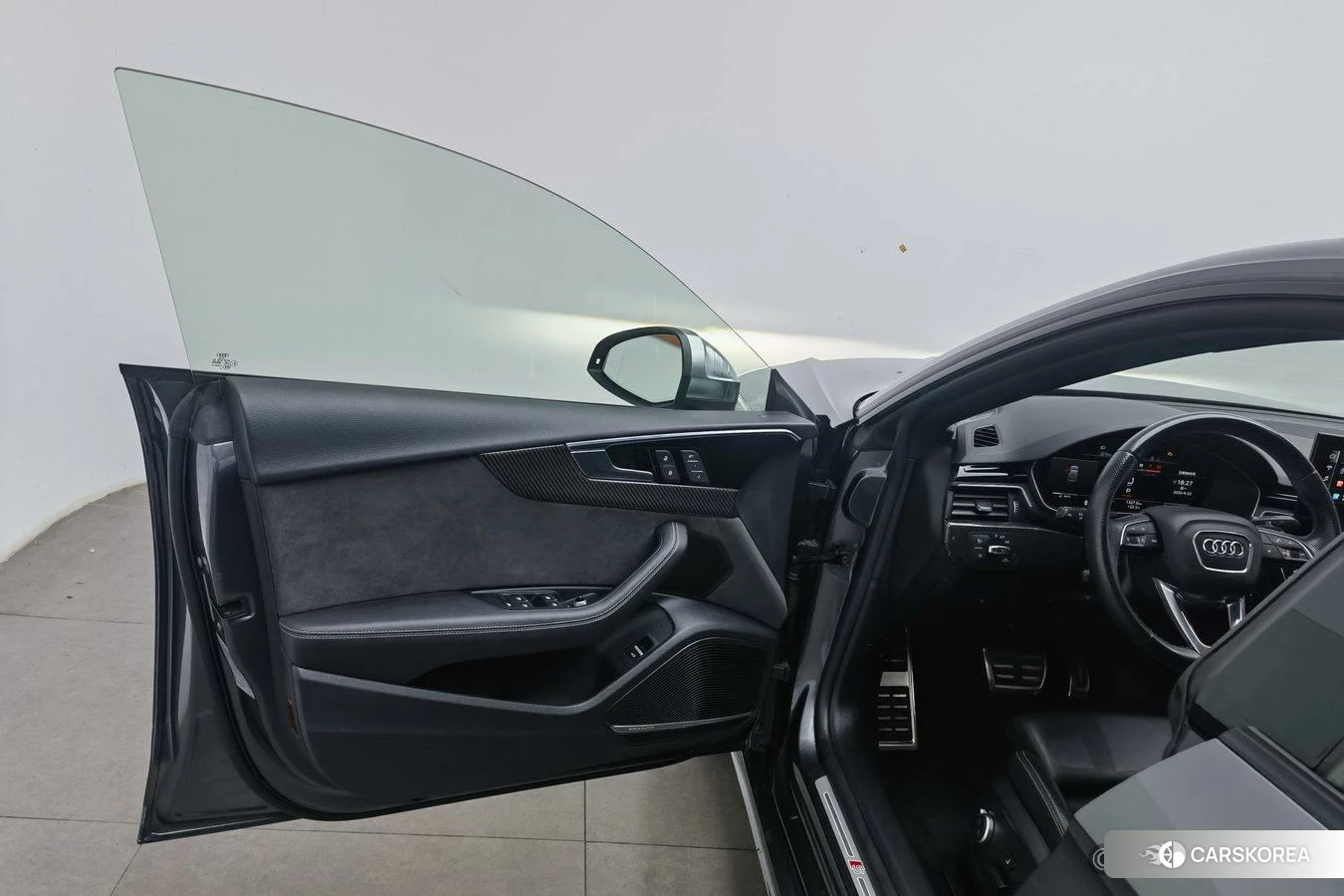 Audi S5 2020 Темно-серый из Китая, фото 6