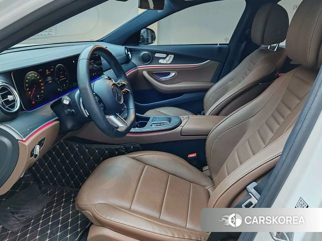 Mercedes-Benz E-class 2023 Белый из Китая, фото 6