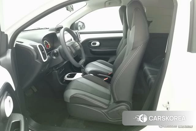 Roewe CLEVER 2022 Белый из Китая, фото 6