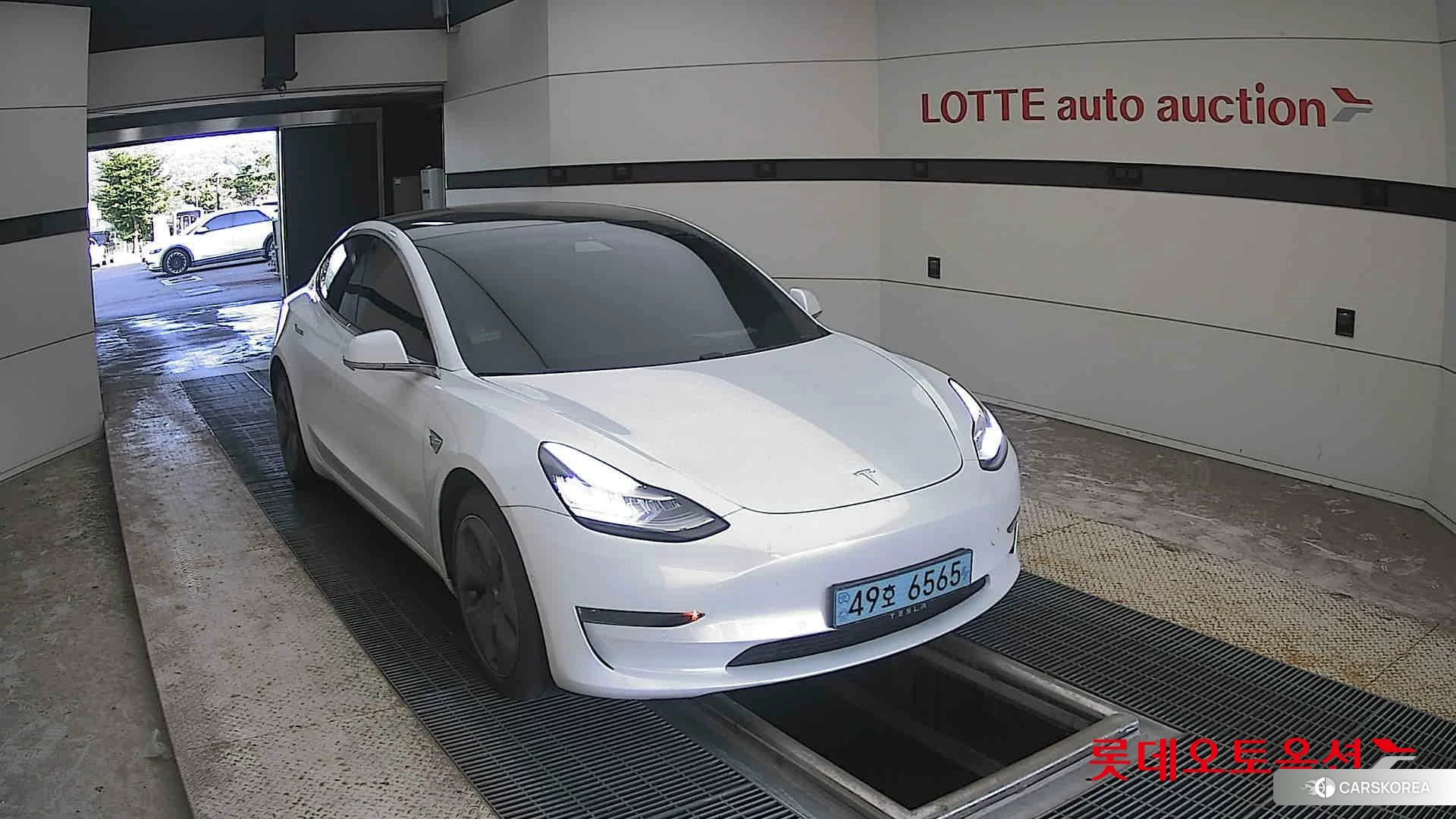 Tesla Model 3 Standard Range Plus RWD 2020 Pearl White Multi-coat из Кореи, фото 6