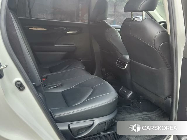 Toyota Highlander 2023 Белый из Китая, фото 6