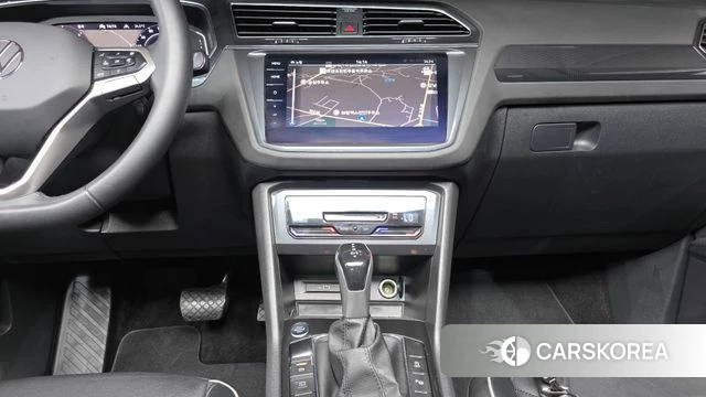 Volkswagen Tiguan second Generation 2022 Серебряный из Кореи, фото 6