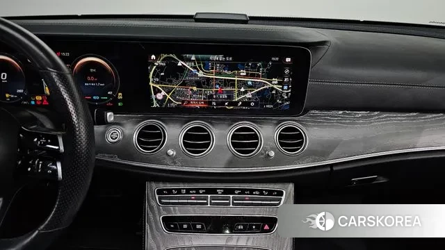 Mercedes-Benz E-Class W213 2021 Черный из Кореи, фото 6