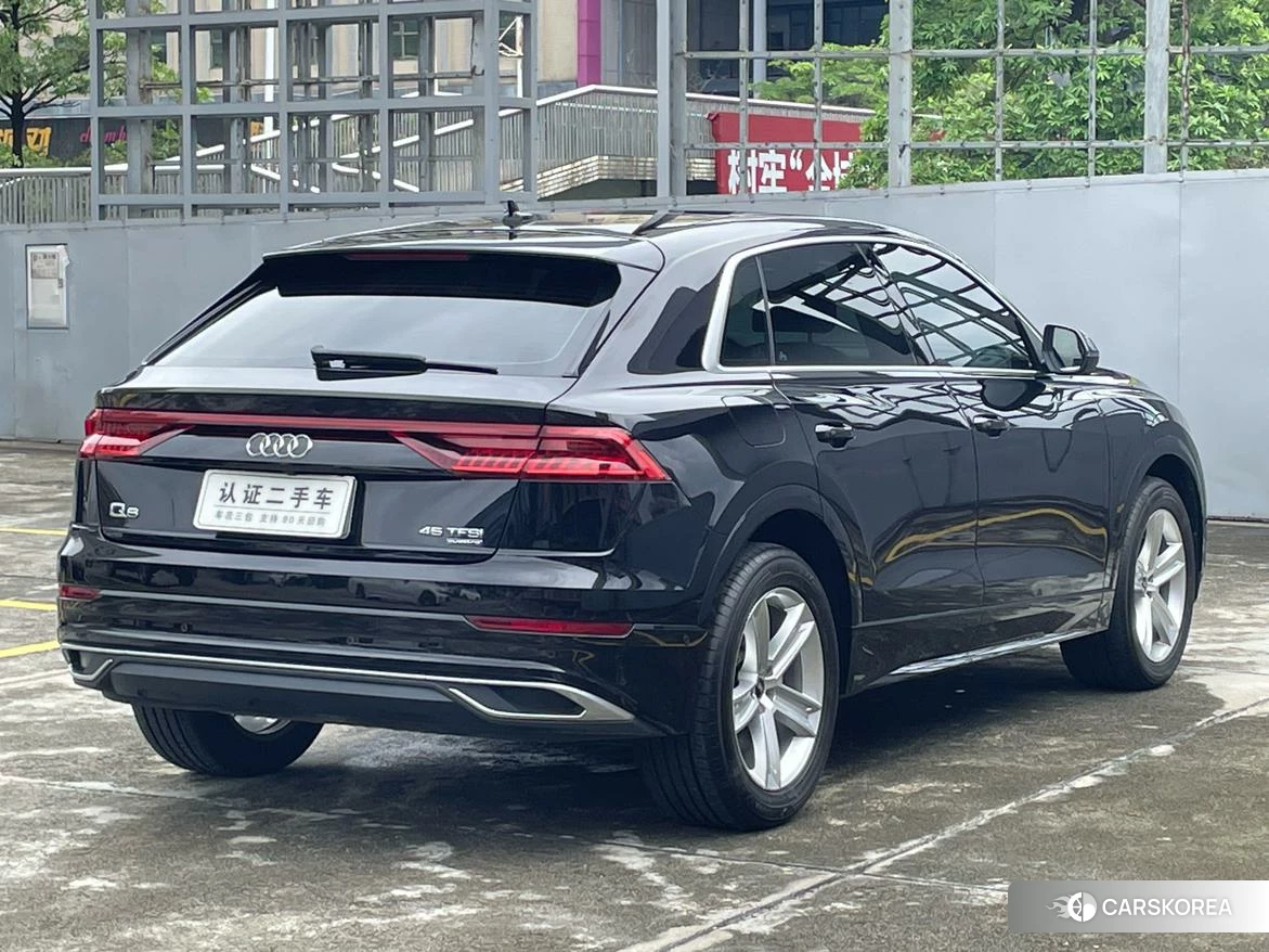 Audi Q8 2020 Черный из Китая, фото 6
