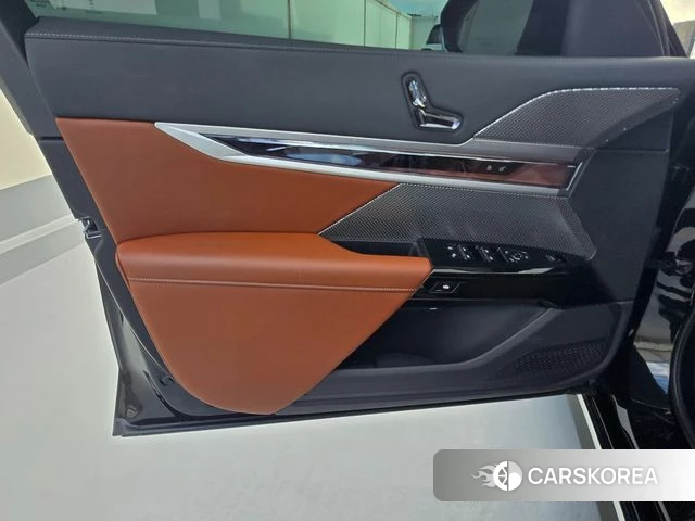 BMW 7 Series (G70) 2026 Черный из Кореи, фото 6