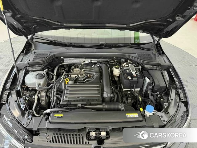 Volkswagen Golf 2024 Черный из Китая, фото 6