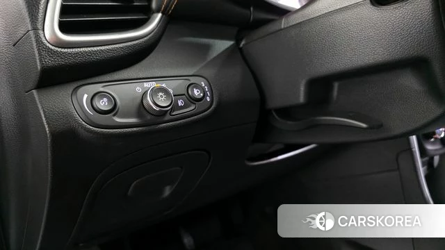 Chevrolet (GM Daewoo) The New Trax 2021 Белый из Кореи, фото 6