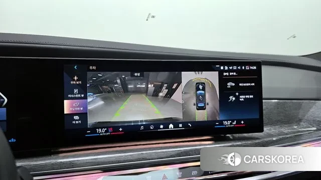 BMW 7 Series (G70) 2024 Черный из Кореи, фото 6