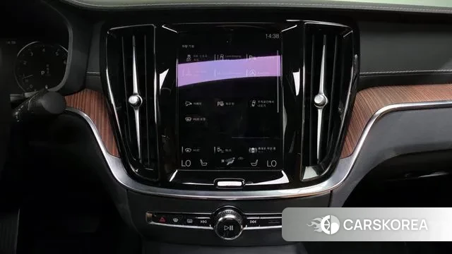 Volvo S60 3rd generation 2020 Белый из Кореи, фото 6