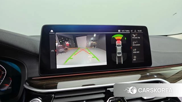 BMW 5 Series (G30) 2023 Белый из Кореи, фото 6