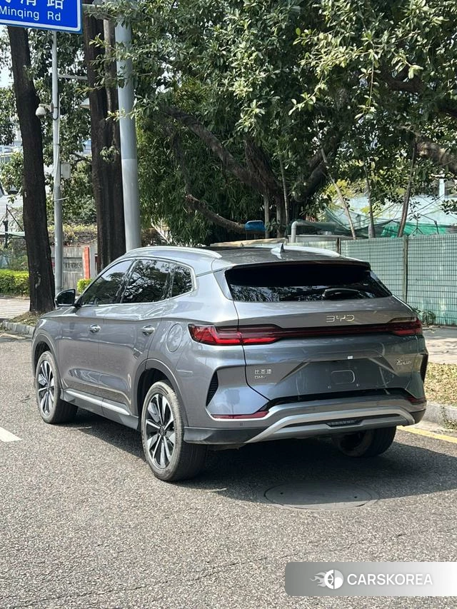 BYD Song PLUS DM 2024 Темно-серый из Китая, фото 6