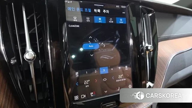 Volvo XC60 second Generation 2023 Белый из Кореи, фото 6