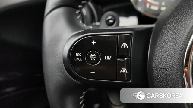 Mini Cooper S Convertible 2021 Серебряный из Кореи, фото 6