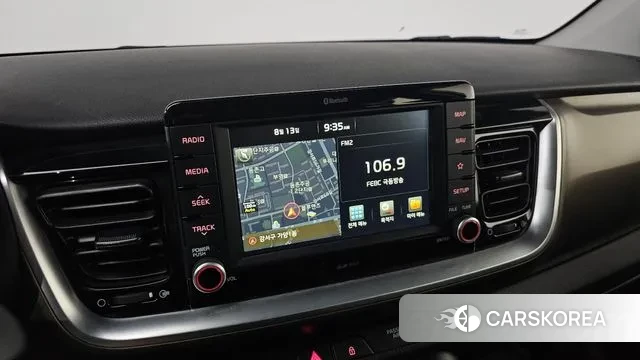 Kia Stonic 2018 Белый из Кореи, фото 6