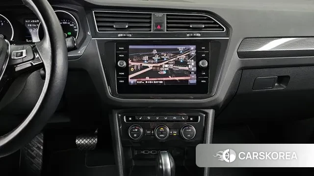 Volkswagen Tiguan second Generation 2020 Белый из Кореи, фото 6