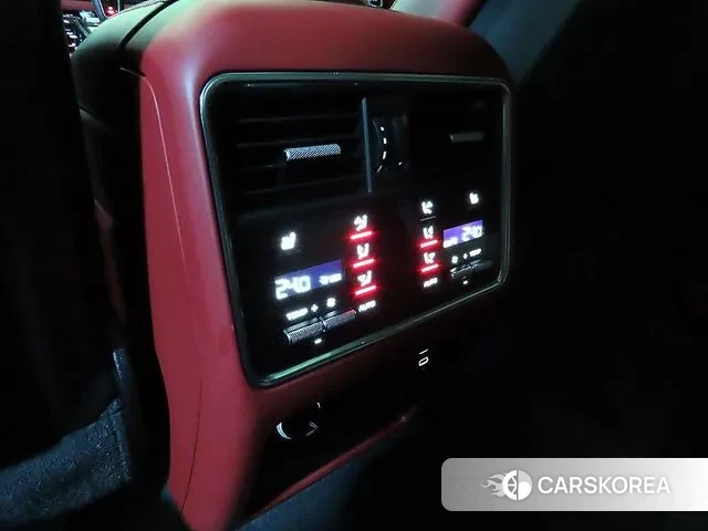 Porsche Cayenne (PO536) id 2366617 из Кореи 6