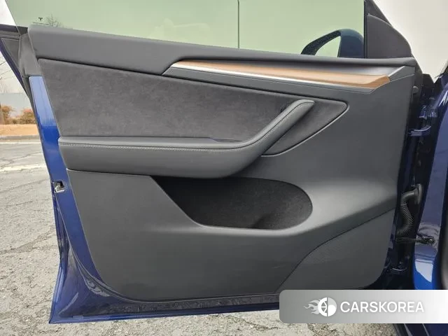 Tesla Model Y 2022 Синий из Кореи, фото 6