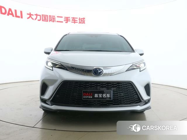 Toyota Grevia 2024 Белый из Китая, фото 6