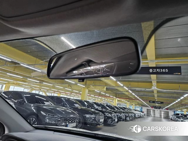 Kia Stonic 2018 Белый из Кореи, фото 6