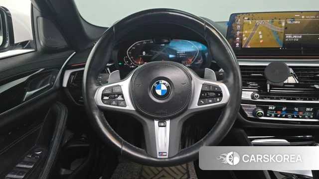 BMW 5 Series (G30) 2022 Белый из Кореи, фото 6