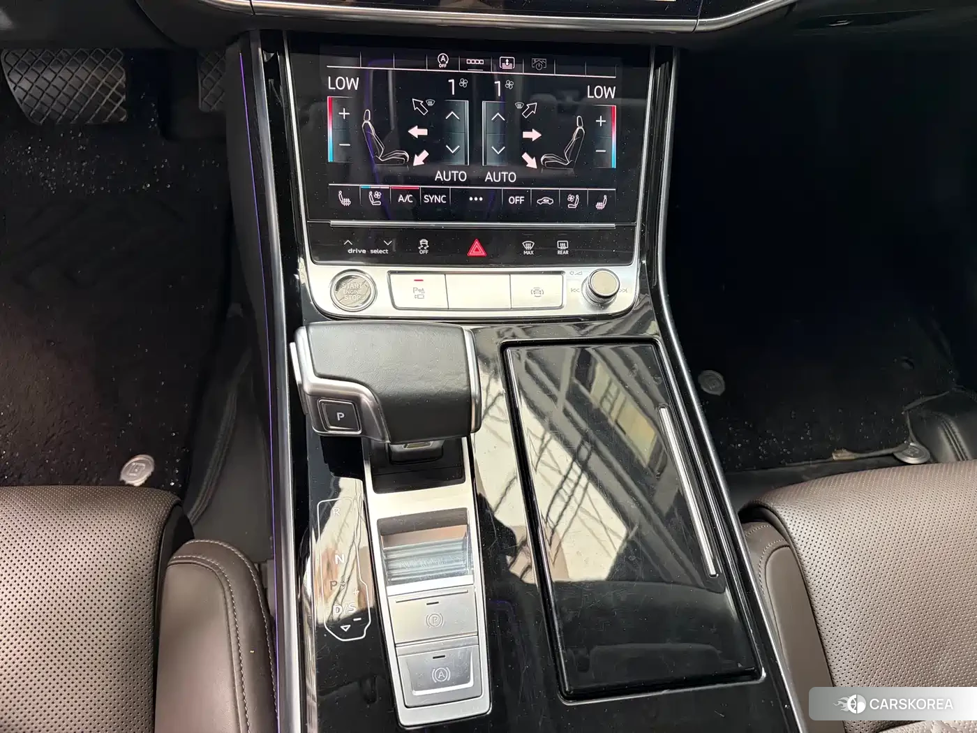Audi A8 2022 Черный из Китая, фото 6