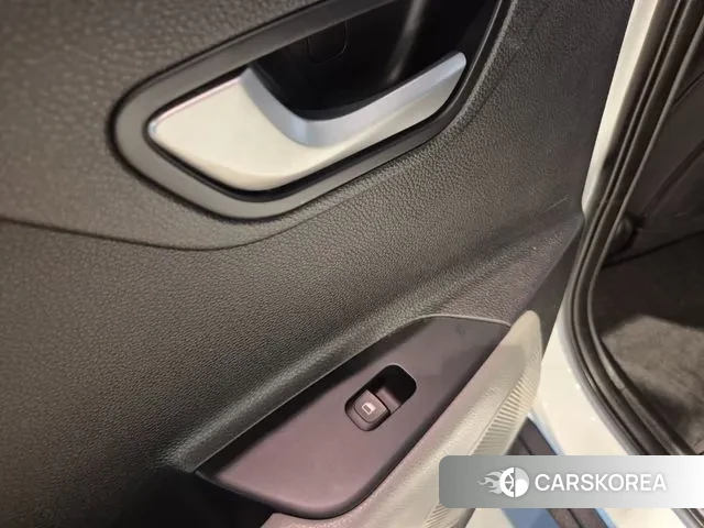 Kia Stonic 2018 Белый из Кореи, фото 6