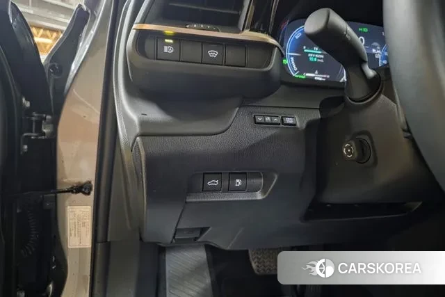 Toyota Crown Crossover 2025 Серый из Кореи, фото 6