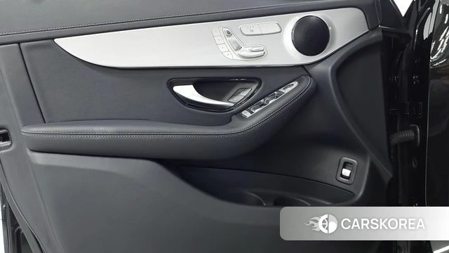 Mercedes-Benz GLC-Class X253 2022 Черный из Кореи, фото 6