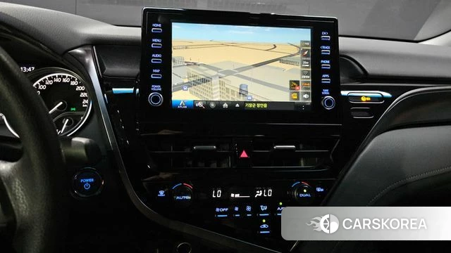 Toyota Camry (XV70) 2024 Коричневый из Кореи, фото 6
