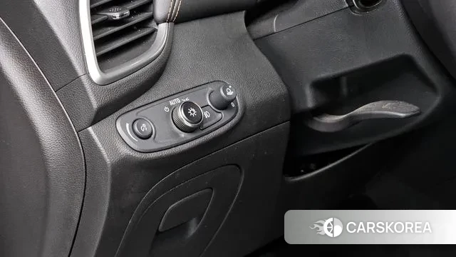 Chevrolet (GM Daewoo) The New Trax 2019 Белый из Кореи, фото 6