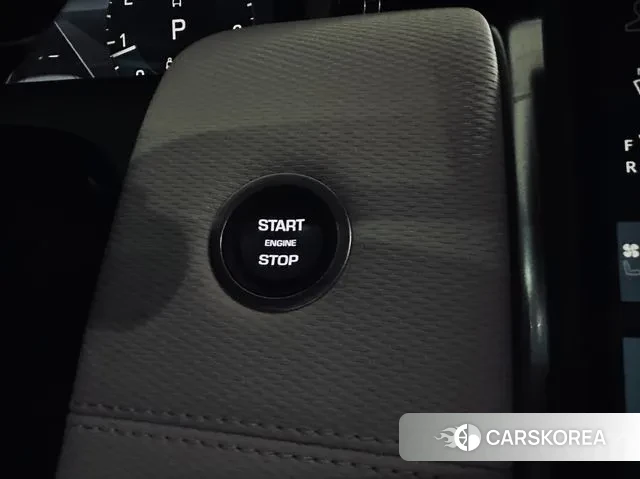 Land Rover Discovery Sports 2nd Generation 2024 Серебряный из Кореи, фото 6