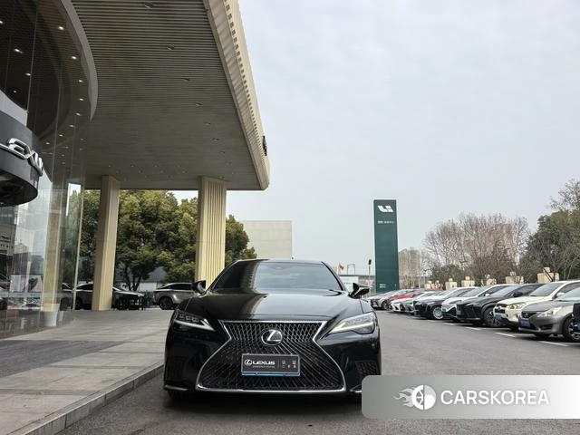 Lexus LS 2022 Черный из Китая, фото 6