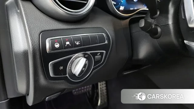 Mercedes-Benz C-Class W205 2022 Белый из Кореи, фото 6