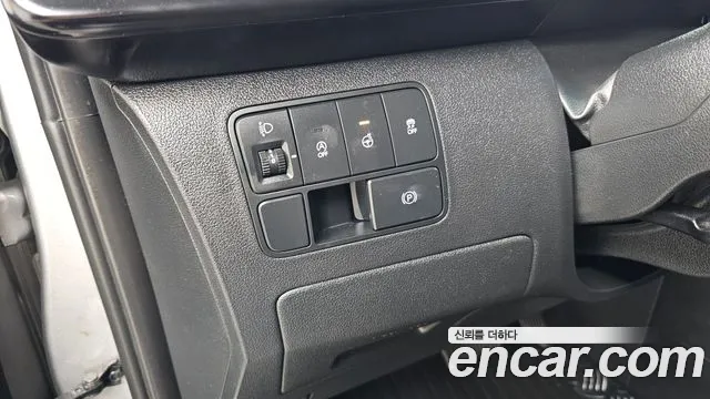 Hyundai Staria 2023 Серебристо-серый из Кореи, фото 6