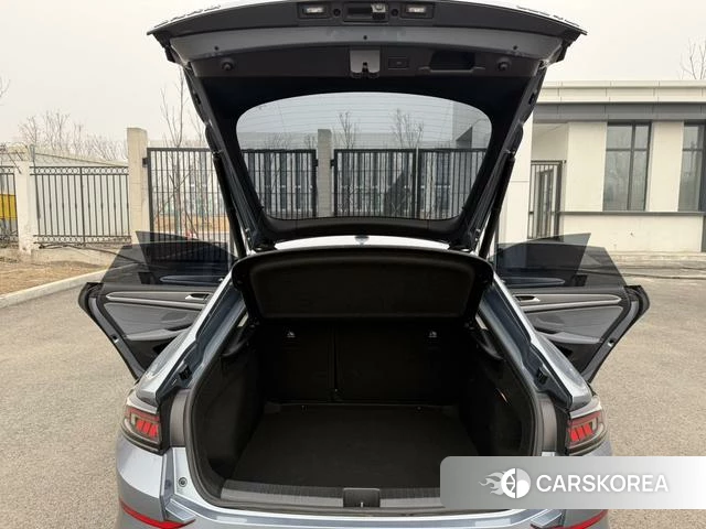 Volkswagen Lingdu 2022 Синий из Китая, фото 6