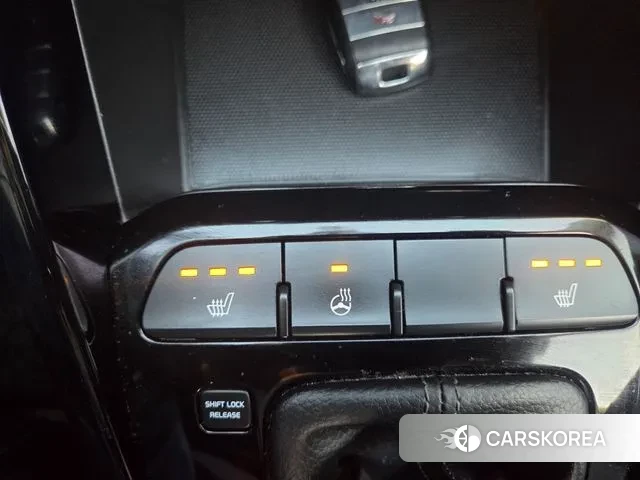 Kia Stonic 2020 Белый из Кореи, фото 6