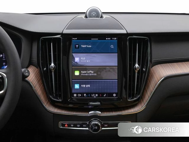 Volvo XC60 second Generation 2024 Белый из Кореи, фото 6