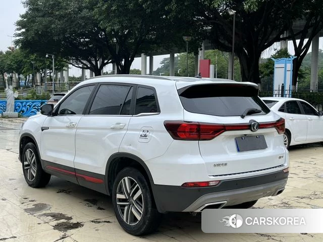 Chang'an CS75 2022 Белый из Китая, фото 6