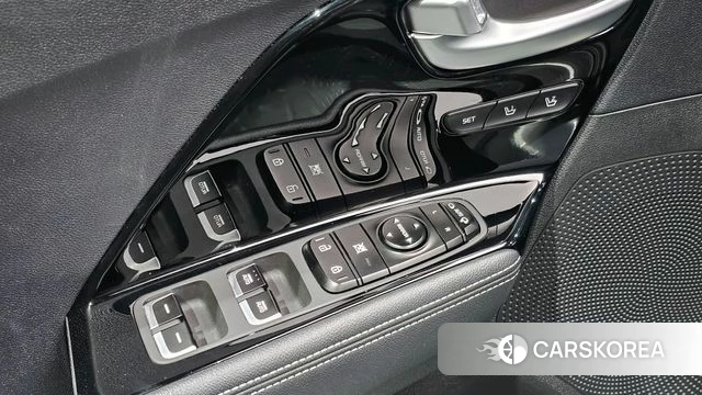 Kia Niro EV 2021 Серебряный из Кореи, фото 6