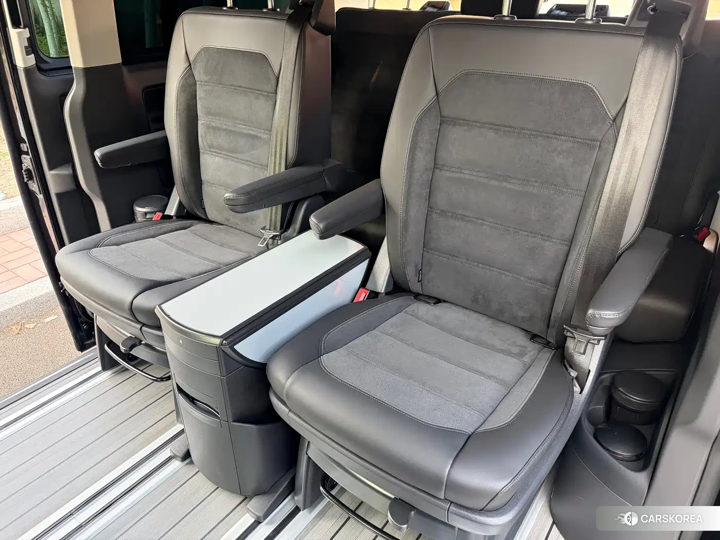 Volkswagen Multivan 2020 Черный из Китая, фото 6