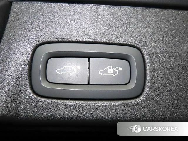 Volvo V90 Cross-Country 2024 Черный из Кореи, фото 6
