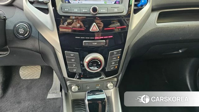 Ssangyong Tivoli Armor 2019 Серебряный из Кореи, фото 6